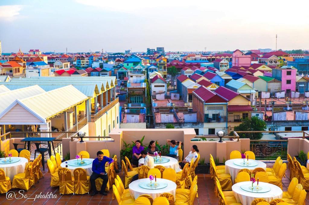 Prasat Rath Guest House Phnom Penh Esterno foto